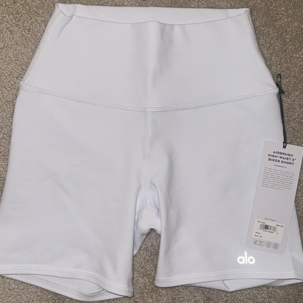Alo yoga biker shorts